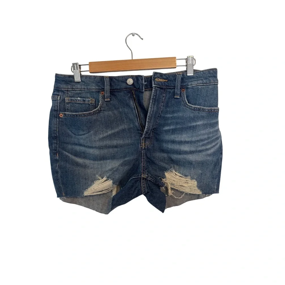 Old Navy OG Straight High Rise Distressed Denim Shorts Medium Wash Blue Size 10 - Picture 4 of 4